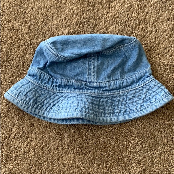 GAP Baby Toddler Boys Size 18-24 Months Blue Chambray Denim Bucket Sun Beach Hat